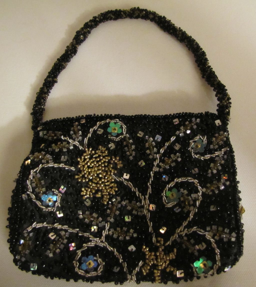 AntiqueOyster Vintage Moyna Beaded Purse Hand Evening Bag Black